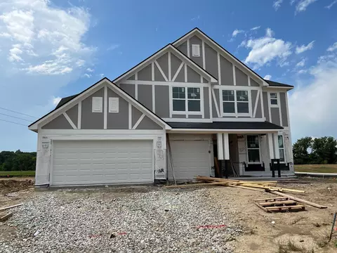 3830 Palmetto Cir, Zionsville, IN 46077