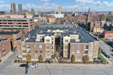 450 E Ohio St #218, Indianapolis, IN 46204