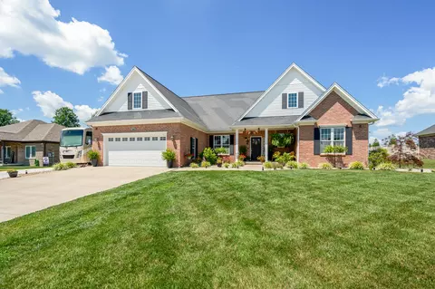 1990 Sophia Ln, Seymour, IN 47274