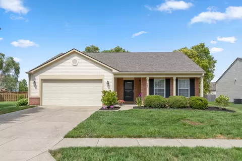 967 Needle Ridge Ln, Brownsburg, IN 46112