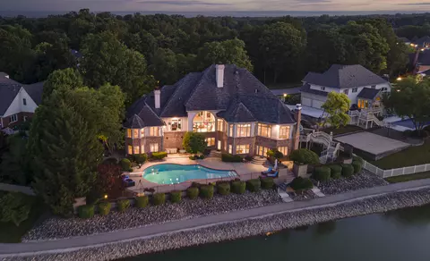 12249 Windpointe Pass, Carmel, IN 46033