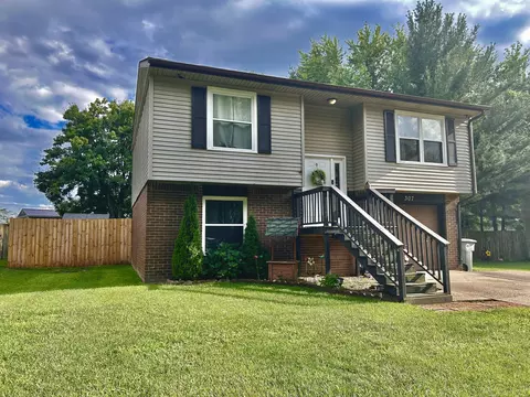 307 Glenbrook Dr, Seymour, IN 47274
