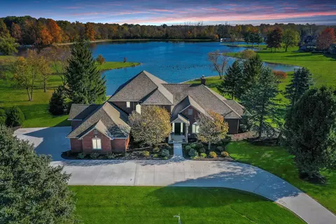 10874 Fawn Lake Dr, Indianapolis, IN 46278