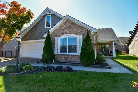 10697 Pimlico Cir, Indianapolis, IN 46280