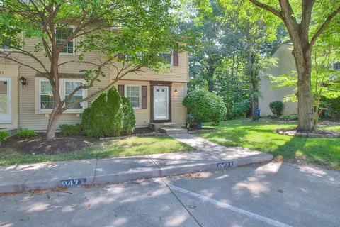 9471 Timberview Dr, Indianapolis, IN 46250