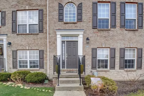 206 Straughn Ln, Westfield, IN 46074