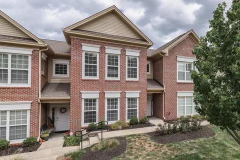 1626 Lacebark Dr #E, Greenwood, IN 46143
