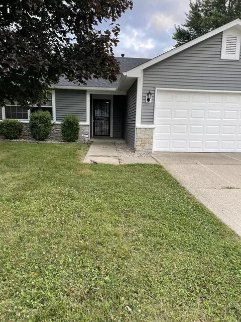 6261 Glenshire Ln, Indianapolis, IN 46237