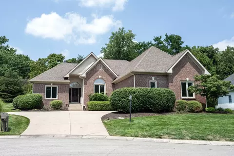 8112 Knollcreek Cir, Indianapolis, IN 46256