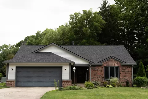 12011 Seven Oaks Dr N, Indianapolis, IN 46236