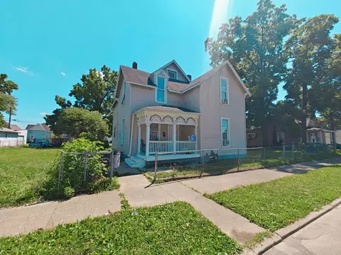 563 W Taylor St, Shelbyville, IN 46176