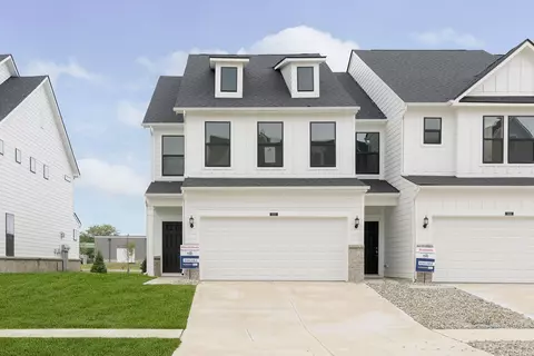 3270 Morab Dr, Zionsville, IN 46037