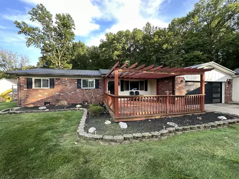 929 W North Shore Dr, Brazil, IN 47834