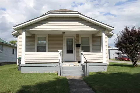 1302 N Cherry St, Rushville, IN 46173