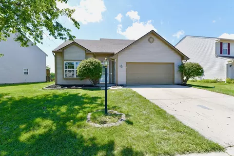 1318 Blue Grass Pkwy, Greenwood, IN 46143