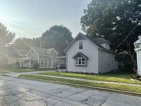 224 W Wiley St, Greenwood, IN 46142