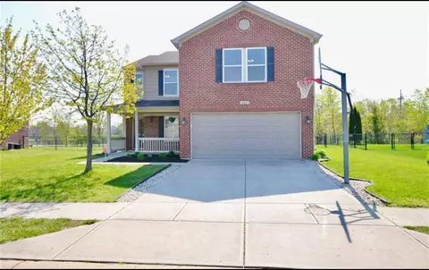 5447 Grassy Bank Dr, Indianapolis, IN 46237