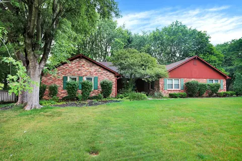 1295 Smokey Row, Carmel, IN 46033