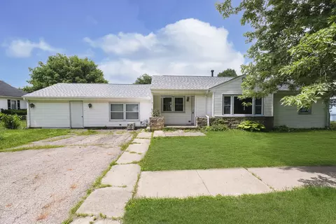706 Hawthorne Ave, Frankfort, IN 46041