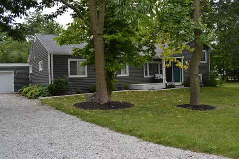 610 East St, Westfield, IN 46074
