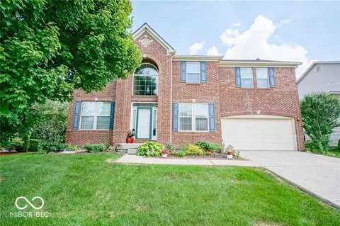 13221 Aquamarine Dr, Carmel, IN 46033