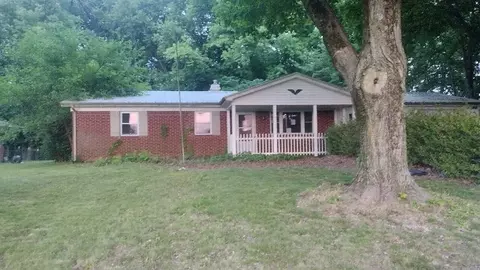 401 N Lafayette St, Cloverdale, IN 46120