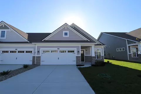 10709 Maidenhair Dr, Indianapolis, IN 46239