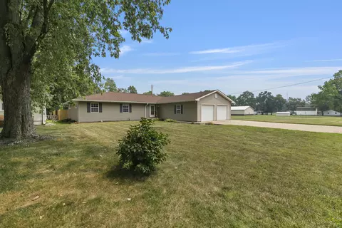 825 S Broadway St, Pendleton, IN 46064