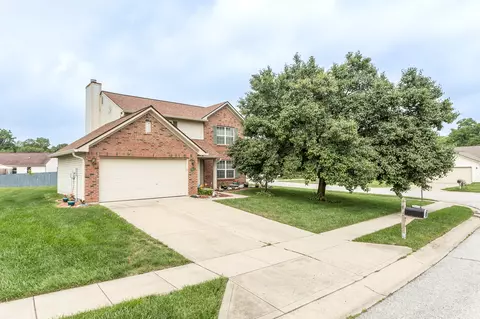 8042 Bitternut Dr, Indianapolis, IN 46236