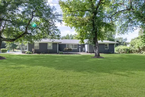 5245 E 62nd St, Indianapolis, IN 46220