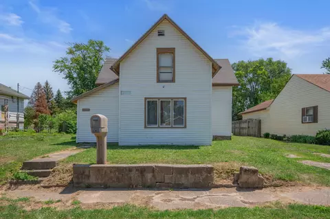 2326 Chase St, Anderson, IN 46016
