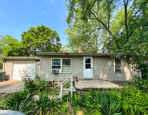 3050 Barnhardt Rd, West Terre Haute, IN 47885