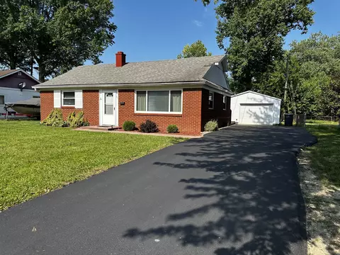 479 Carol Dr, Greenwood, IN 46143