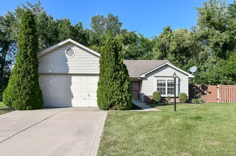 12113 Terra Cotta Ct, Fishers, IN 46038