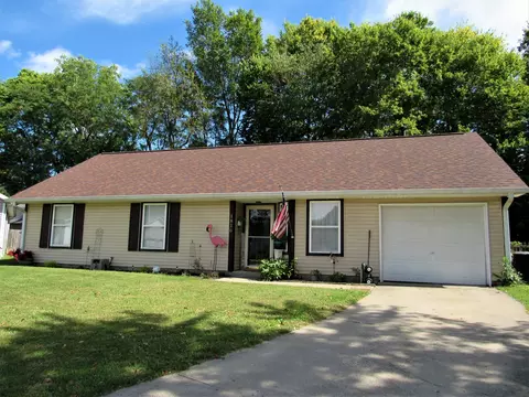 1816 E College St, Crawfordsville, IN 47933