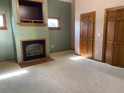 129 S Independence St, Windfall, IN 46076 photo 12