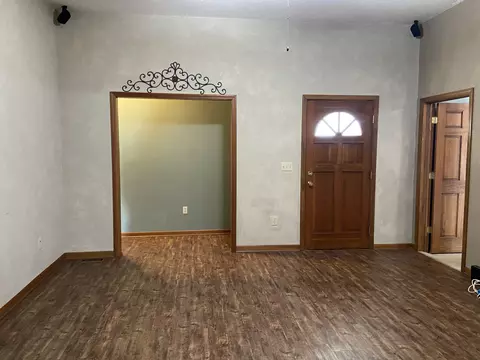129 S Independence St, Windfall, IN 46076 photo 6