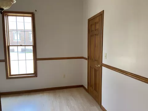 129 S Independence St, Windfall, IN 46076 photo 10