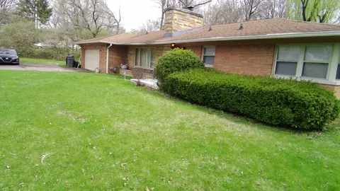 4710 Andover Sq, Indianapolis, IN 46226