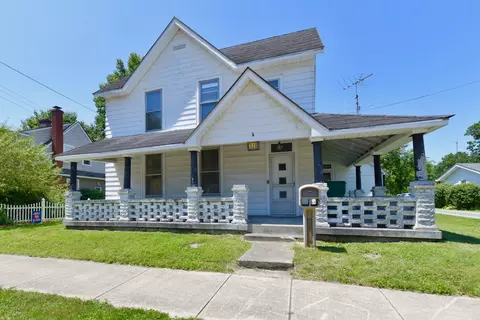 528 S Center St, Plainfield, IN 46168
