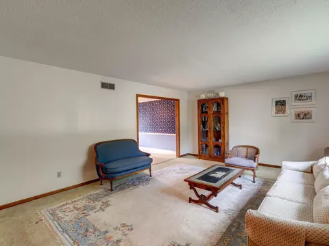 12912 Wembly Rd, Carmel, IN 46033 photo 6