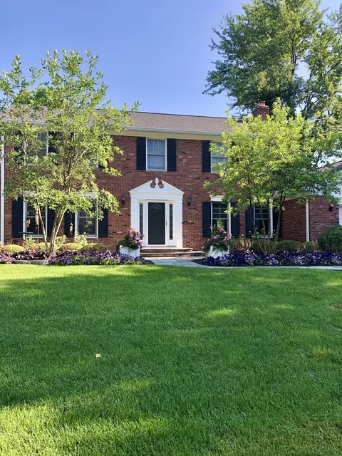 1270 Ironwood Dr W, Carmel, IN 46033
