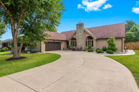 904 N Joseph Dr, Greensburg, IN 47240