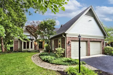 9467 Spring Forest Dr, Indianapolis, IN 46260