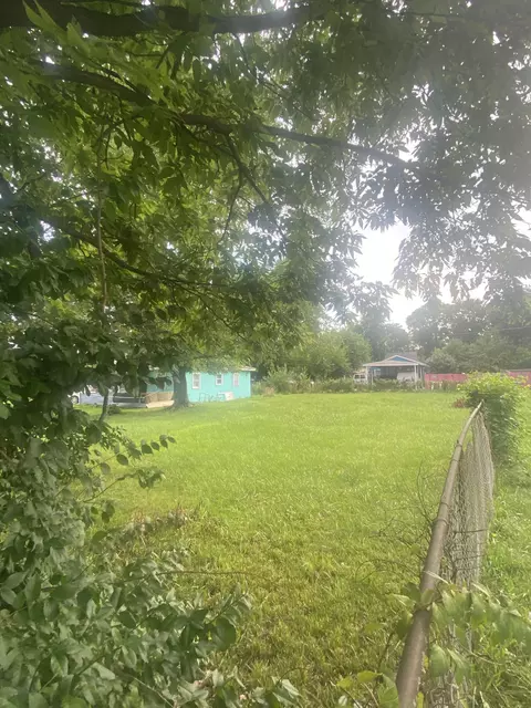 946 N Traub Ave, Indianapolis, IN 46222