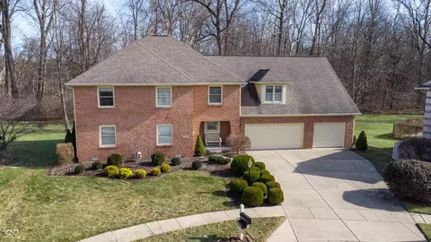 4738 Moss Creek Ct, Indianapolis, IN 46237