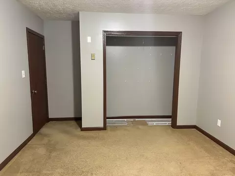 149 Schaefer Dr, Hope, IN 47246 photo 7