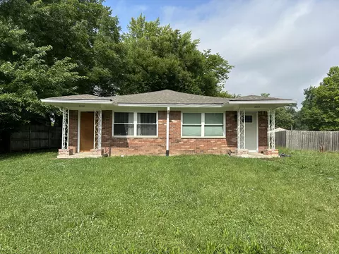 2270 N Lesley Ave, Indianapolis, IN 46218