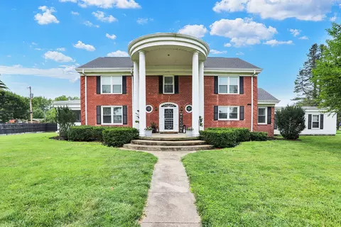 137 W Michigan St, Greenfield, IN 46140