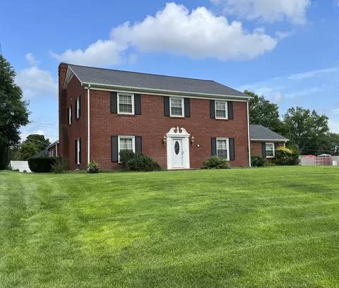518 Manor Dr, Seymour, IN 47274